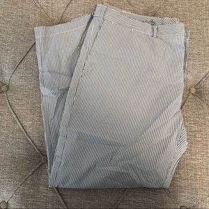 WHITE/BLUE SEERSUCKER RALPH LAUREN SLACKS